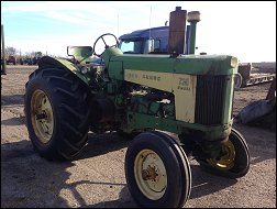 John Deere 730
